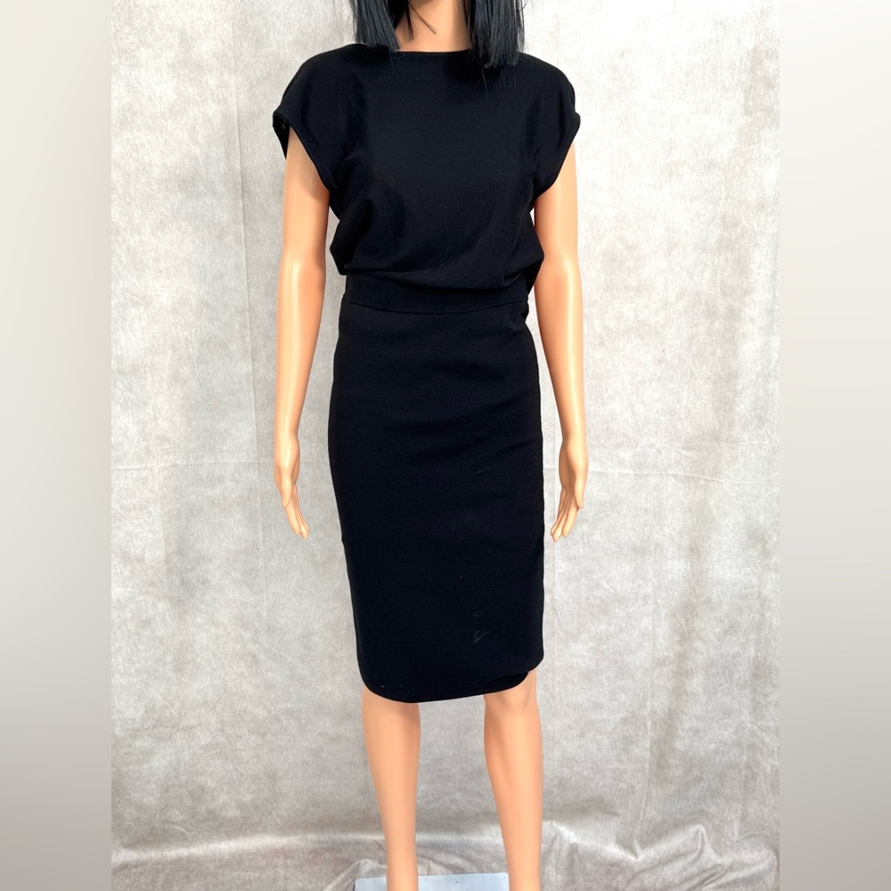 NWT - Alice + Olivia Black Knee-Length Pencil Dress